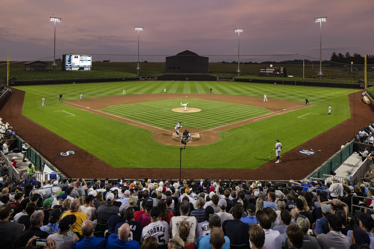 field-of-dreams-sunset